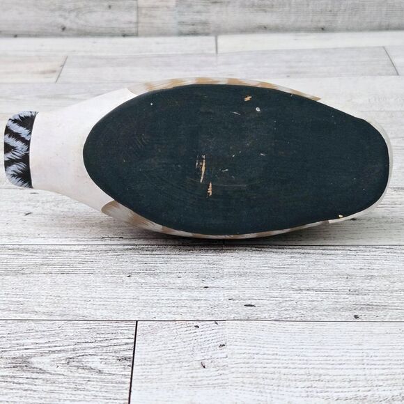 Handcrafted Duck Decoy Figurines - Picture 4 of 12